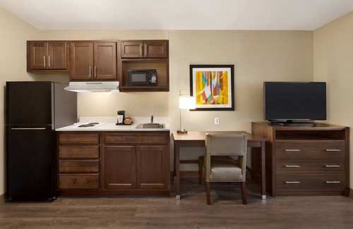 Columbus Hotel | Convenient MainStay Suites Columbus Near Fort Moore