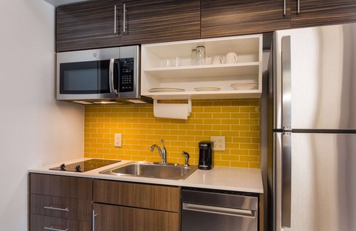 Camden Hotel | Guest Rated 9/10 at MainStay Suites East Camden
