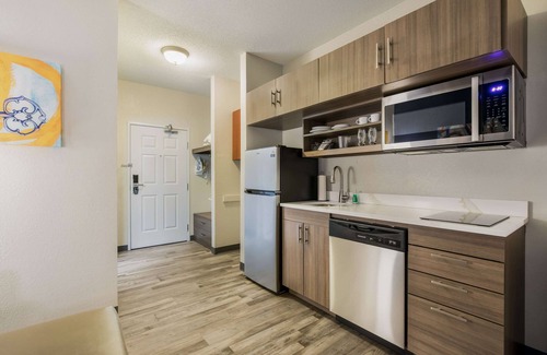 Joliet Hotel | Comfortable Stay at MainStay Suites Joliet I-80