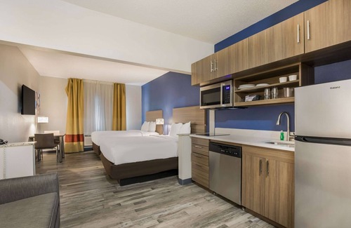 Joliet Hotel | Comfortable Stay at MainStay Suites Joliet I-80