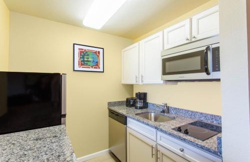 Potomac Falls Hotel | Convenient Hawthorn Suites Sterling Dulles North Awaits