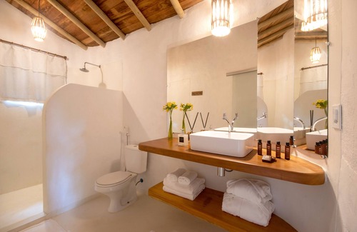 Curuipe Hotel | Elegant Maion Hotel e Boutique with Ocean Views & Spa