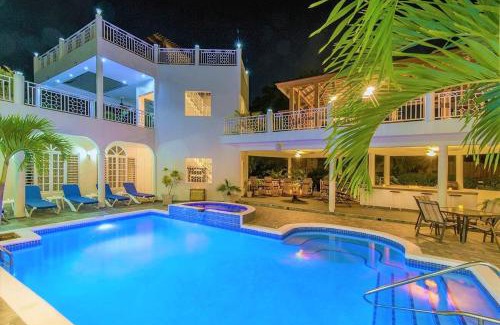 Rio Bueno Villa | Indulge at Mais Oui Tennis and Spa Villa with Pool & Hot Tub