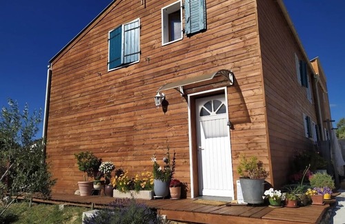 Saint-Genies-de-Malgoires Villa | Relaxing Maison en Bois with Private Pool in Southern France