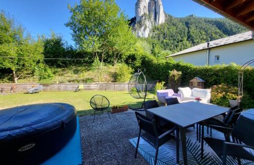 Saint-Nizier-du-Moucherotte House | Maison spacieuse avec jardin