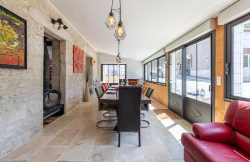 Sainte-Colombe-en-Bruilhois House | Serene Maison de Campagne with Pool and Ocean Views