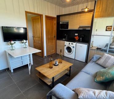 Sorbo-Ocagnano House | Maison à 2 minutes de la mer en voiture