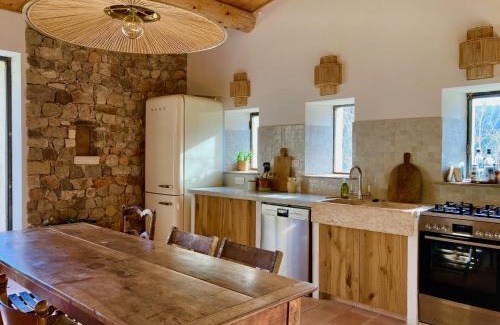 Beaurecueil Villa | Discover Maison à Aix en Provence with Pool & Ocean View