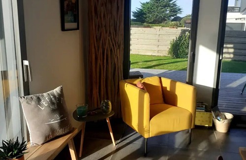 Plobannalec-Lesconil House | Beachfront Bliss: Maison à la Mer with Family-Friendly Amenities