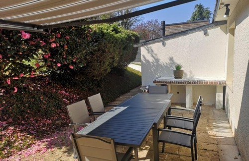 Saint-Nolff House | Cozy Maison à l'Orée du Bois: Pet-Friendly Retreat