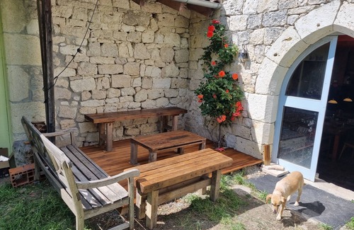 Cauzac House | Tranquil Country Home for 12 with Breakfast & Pet Welcome
