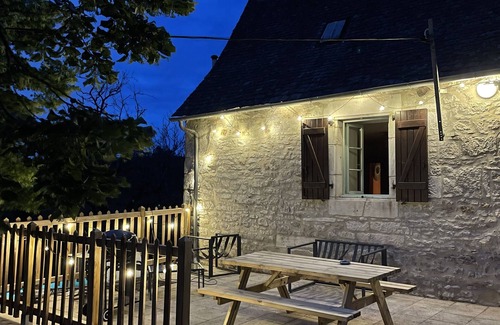 Turenne House | Relax at Maison à la Ferme: Pool, Spa & Hot Tub Awaits