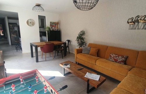 Malakoff House | Family-Friendly Maison à Malakoff with Cour and Amenities