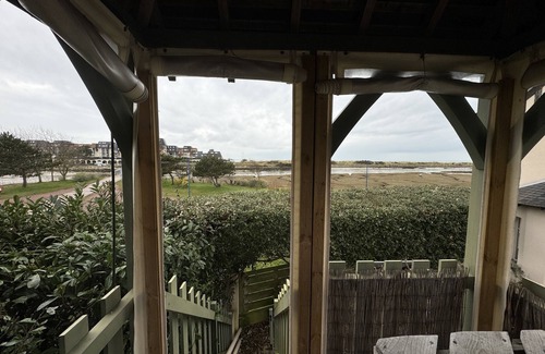 Dives-sur-Mer House | Convenient Maison à Port Guillaume - Steps from the Beach
