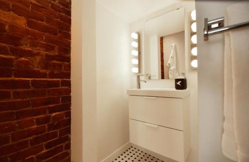 Moncton Hotel | Explore Maison Évangéline: Pet-Friendly 4-Star Retreat
