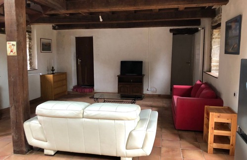 Quemeneven House | Comfortable Maison for 2 to 5 Guests, Pet & Child Friendly