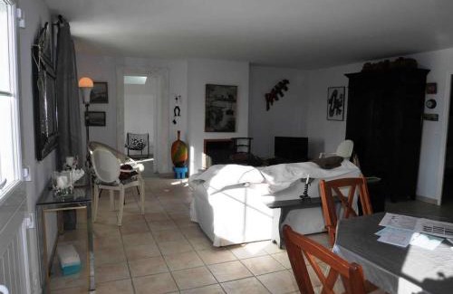 Sauzon House | Family-Friendly Maison Sauzon: Ideal for Up to 7 Guests