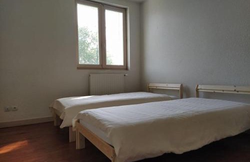 Rancy House | Cozy Retreat with Parking and Garden for Your Stay