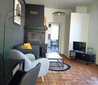 Yzeure House | Family-Friendly Stay at Maison 3 Chambres - Chez Florence