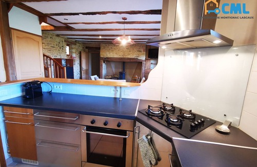 Plazac Villa | Inviting Maison with Private Pool in Plazac for Families