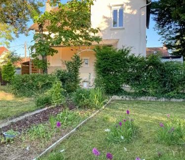 Nuits-Saint-Georges House | Maison 6 pers - 4 chambres, jardin privé - Route des vins de Bourgogne
