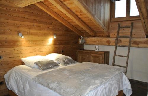 Bessans Apartment | Maison for 12: Pet-Friendly Stay Near Ski Slopes, Rated 9.5