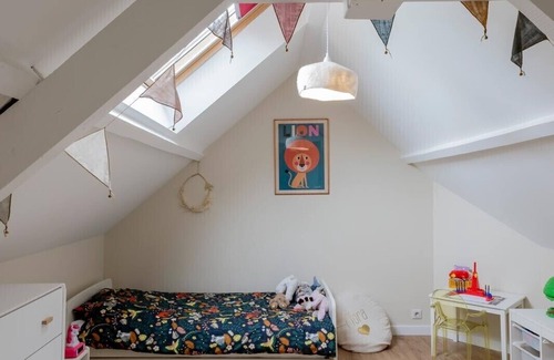 Saint-Medard-en-Jalles House | Family-Friendly Maison Arcachonnaise near Bordeaux & Ocean