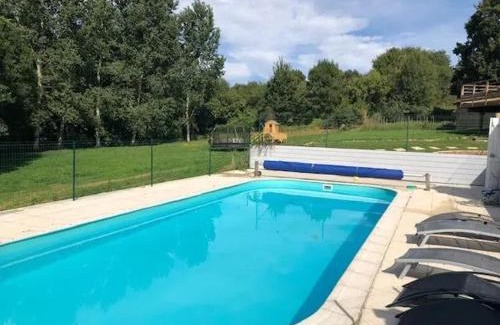 Chalandray House | Maison accueillante avec piscine à Chalandray