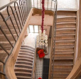 Chartres House | Oceanfront Bliss at Maison Ailleurs - Rated 9.7/10