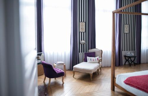 Chartres House | Oceanfront Bliss at Maison Ailleurs - Rated 9.7/10