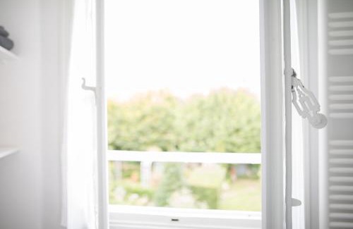 Chartres House | Oceanfront Bliss at Maison Ailleurs - Rated 9.7/10