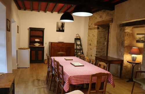 Milhac-de-Nontron House | Family-Friendly Maison Ancienne en Périgord for 10 Guests