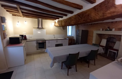 Montreuil-Bellay House | Guest Rated 10/10: Maison Anjou for Up to 13 Guests