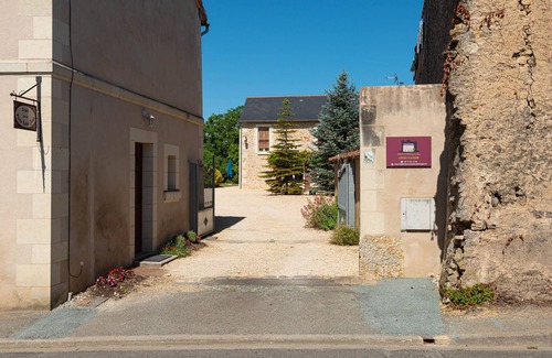 Montreuil-Bellay House | Guest Rated 10/10: Maison Anjou for Up to 13 Guests