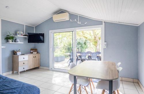 La Fleche House | Discover Maison au bord du Loir with Oceanfront Views