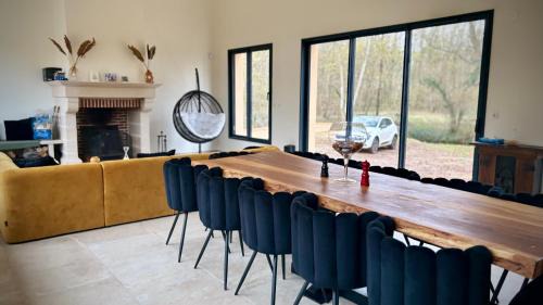 Montbarrois Villa | Enchanting Maison au cœur de la forêt - Guest Rated 9.7