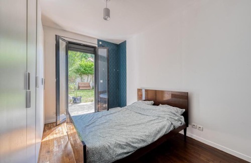 Romainville House | Peaceful Maison Just a 10-Minute Walk from Metro Line 11
