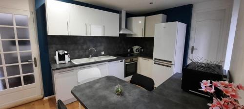 Vertaizon House | Peaceful Maison with Terrace & Family-Friendly Amenities