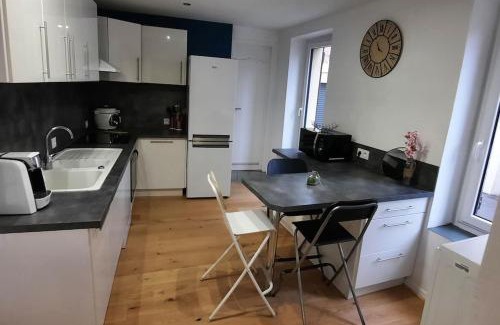 Vertaizon House | Peaceful Maison with Terrace & Family-Friendly Amenities