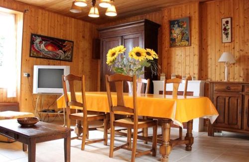 La Bree-les-Bains House | Peaceful Retreat Steps from the Beach in La Brée-les-Bains