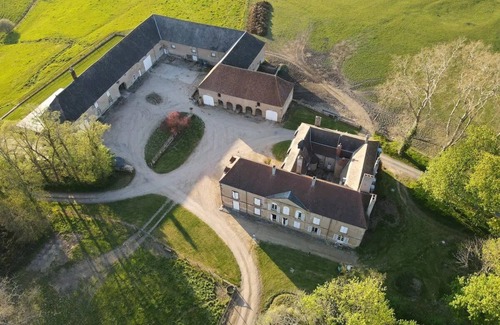 Le Donjon House | Tranquil Retreat at Maison au Calme - Family Friendly Stay