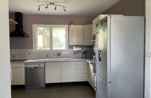 Mers-les-Bains House | Tranquil Maison au Calme with Ocean View & Pool Access