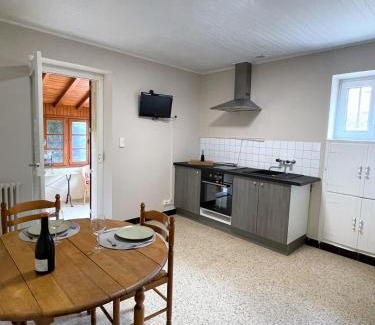Solutre-Pouilly House | Charming Stay at Maison au Pied de la Roche - 8.4/10 Rated