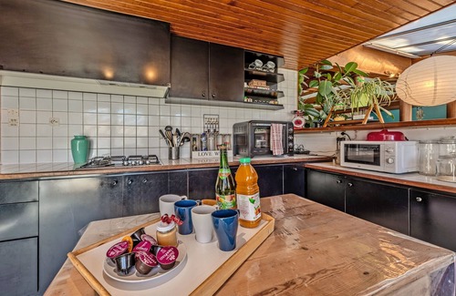 Brignogan-Plage House | Maison Aubépines - Gorgeous Home with Private Pool Oasis