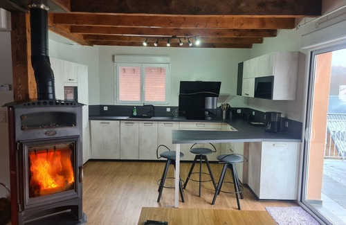 Prades-d'Aubrac House | Relax at Maison Aubrac SPA with Pet-Friendly Amenities