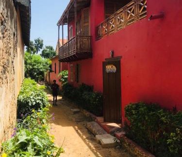 Dakar House | Charming Maison Augustin LY: Oceanfront Getaway Awaits