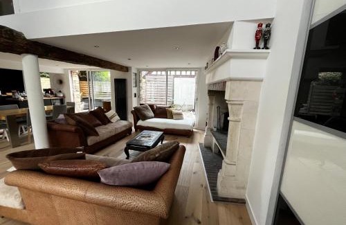 Dives-sur-Mer House | Cozy Retreat Near Cabourg with Child-Friendly Amenities