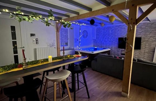 Maisdon-sur-Sevre Apartment | Relaxing Maison with Hot Tub for Family Getaways