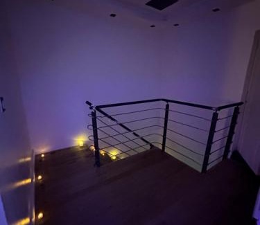 Maisdon-sur-Sevre Apartment | Relax at Maison avec Jacuzzi: Family-Friendly Retreat