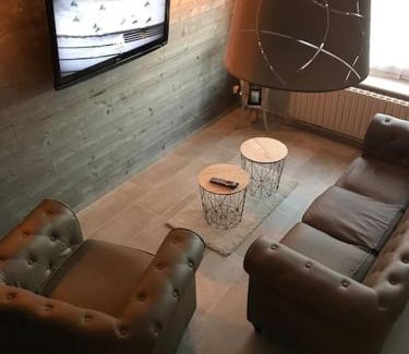 Saint-Aubert House | Relax at MAISON AVEC JACUZZI PRIVATIF - Rated 9.2/10